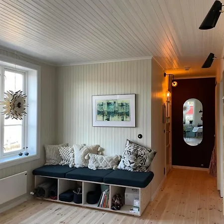 Tomannsbolig Pa Rosenborg Vakantiehuis