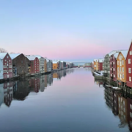 Vakantiehuis Tomannsbolig Pa Rosenborg