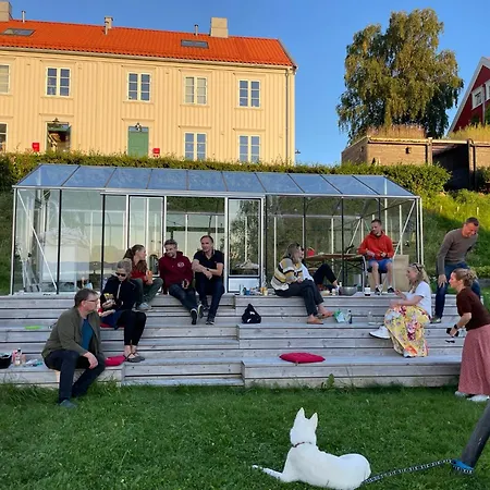 Vakantiehuis Tomannsbolig Pa Rosenborg *