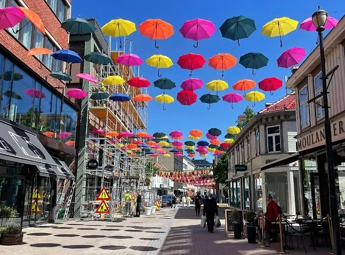 Tomannsbolig Pa Rosenborg Prázdninový dům Trondheim
