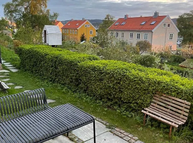 Feriehus Tomannsbolig På Rosenborg *