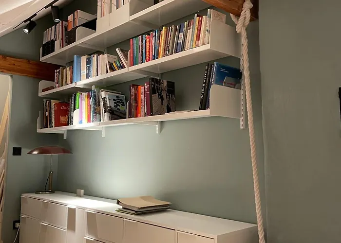 Tomannsbolig Pa Rosenborg *