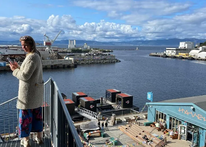 Tomannsbolig På Rosenborg Feriehus Trondheim